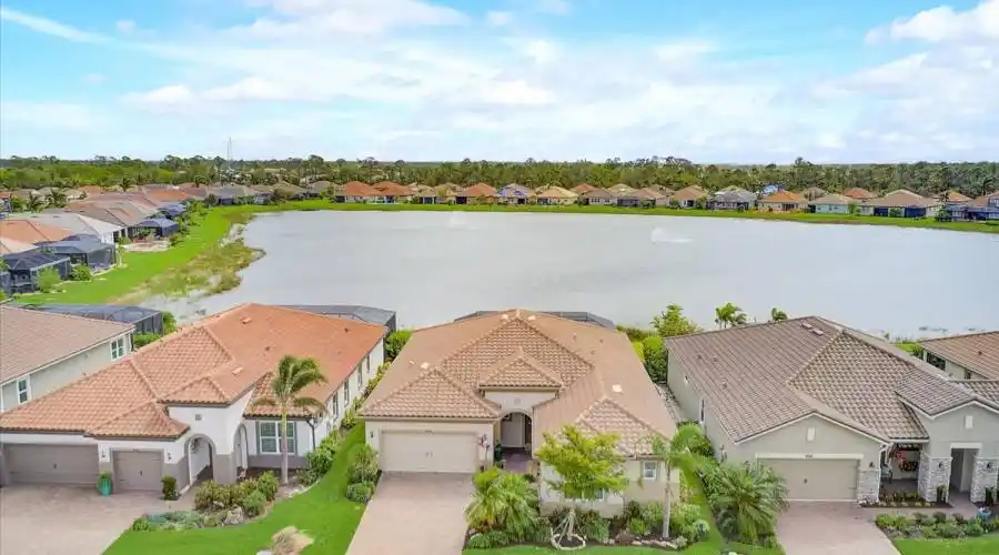11639 Tapestry Ln, Florida 34293, United States, 3 Bedrooms Bedrooms, 5 Rooms Rooms,3 BathroomsBathrooms,Residential,For Sale,Tapestry,1177304