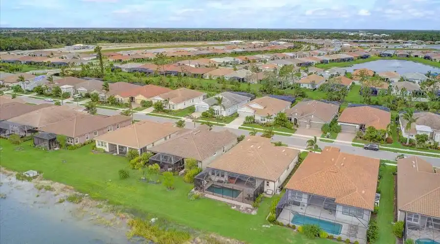 11639 Tapestry Ln, Florida 34293, United States, 3 Bedrooms Bedrooms, 5 Rooms Rooms,3 BathroomsBathrooms,Residential,For Sale,Tapestry,1177304