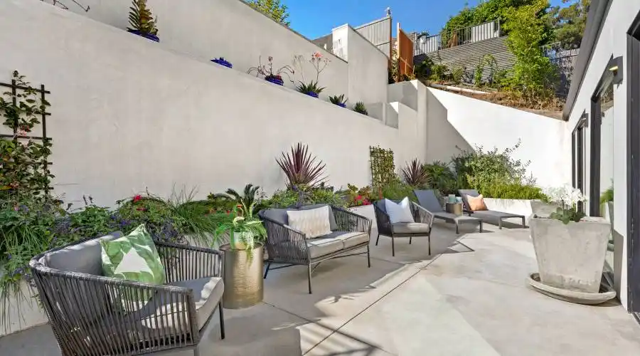 2311 Vasanta Way, Los Angeles, California, 90068, United States, 4 Bedrooms Bedrooms, ,6 BathroomsBathrooms,Residential,For Sale,Vasanta Way,1177773
