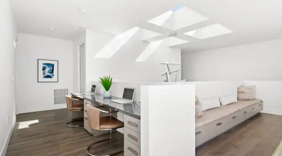 2311 Vasanta Way, Los Angeles, California, 90068, United States, 4 Bedrooms Bedrooms, ,6 BathroomsBathrooms,Residential,For Sale,Vasanta Way,1177773