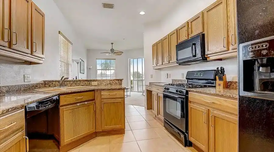 8405 Miramar Way, Florida 34202, United States, 3 Bedrooms Bedrooms, 5 Rooms Rooms,2 BathroomsBathrooms,Condo,For Sale,Miramar,201,1179855