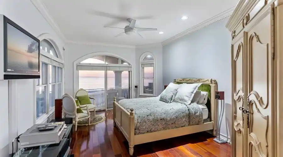 3800 Gulf BLVD, St Pete Beach, Florida 33706, United States, 3 Bedrooms Bedrooms, 10 Rooms Rooms,3 BathroomsBathrooms,Condo,For Sale,Casablanca On The Beach Condo,Gulf,2,1184672