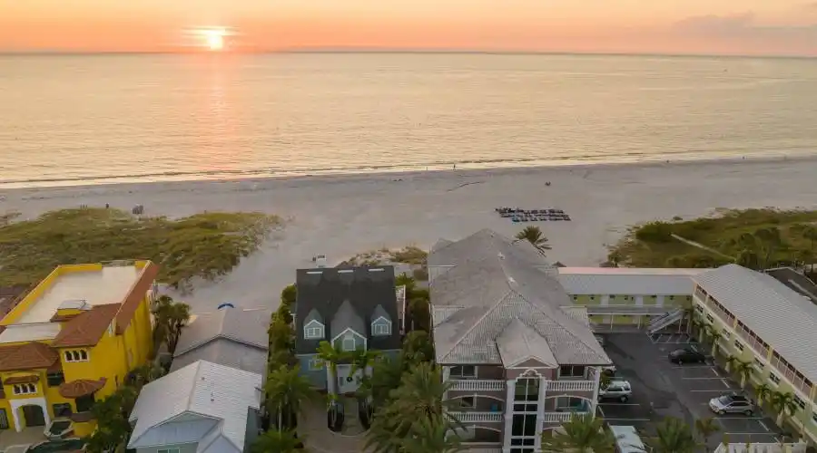 3800 Gulf BLVD, St Pete Beach, Florida 33706, United States, 3 Bedrooms Bedrooms, 10 Rooms Rooms,3 BathroomsBathrooms,Condo,For Sale,Casablanca On The Beach Condo,Gulf,2,1184672