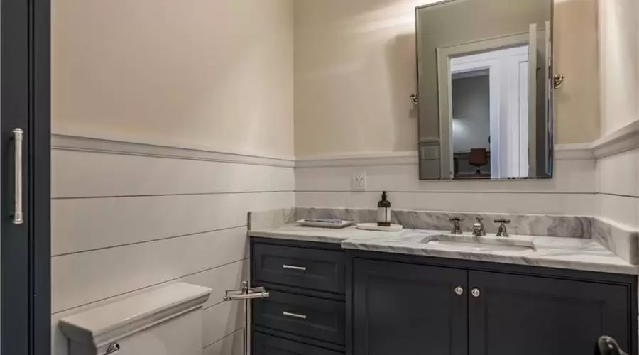 22 west main ST #10- Groton- Connecticut- United States, 2 Bedrooms Bedrooms, ,2.1 BathroomsBathrooms,Residential,For Sale,22 west main ST #10,1191136