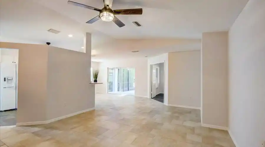 724 Hubbel Rd, Florida 34208, United States, 4 Bedrooms Bedrooms, 6 Rooms Rooms,2 BathroomsBathrooms,Residential,For Sale,Hubbel,1191769