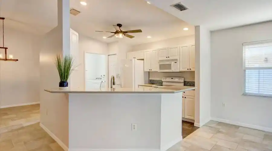 724 Hubbel Rd, Florida 34208, United States, 4 Bedrooms Bedrooms, 6 Rooms Rooms,2 BathroomsBathrooms,Residential,For Sale,Hubbel,1191769