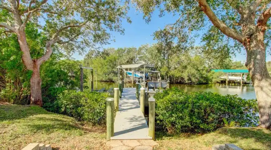724 Hubbel Rd, Florida 34208, United States, 4 Bedrooms Bedrooms, 6 Rooms Rooms,2 BathroomsBathrooms,Residential,For Sale,Hubbel,1191769