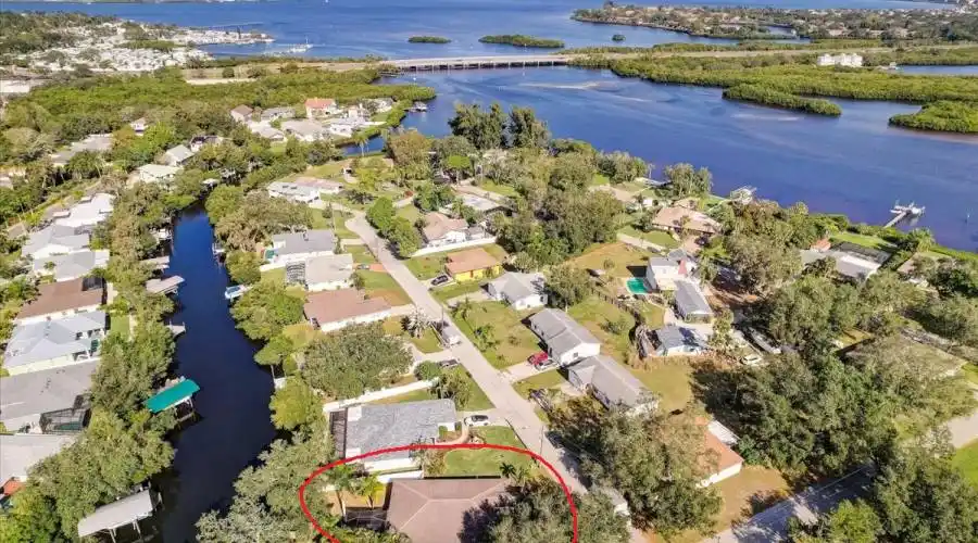 724 Hubbel Rd, Florida 34208, United States, 4 Bedrooms Bedrooms, 6 Rooms Rooms,2 BathroomsBathrooms,Residential,For Sale,Hubbel,1191769