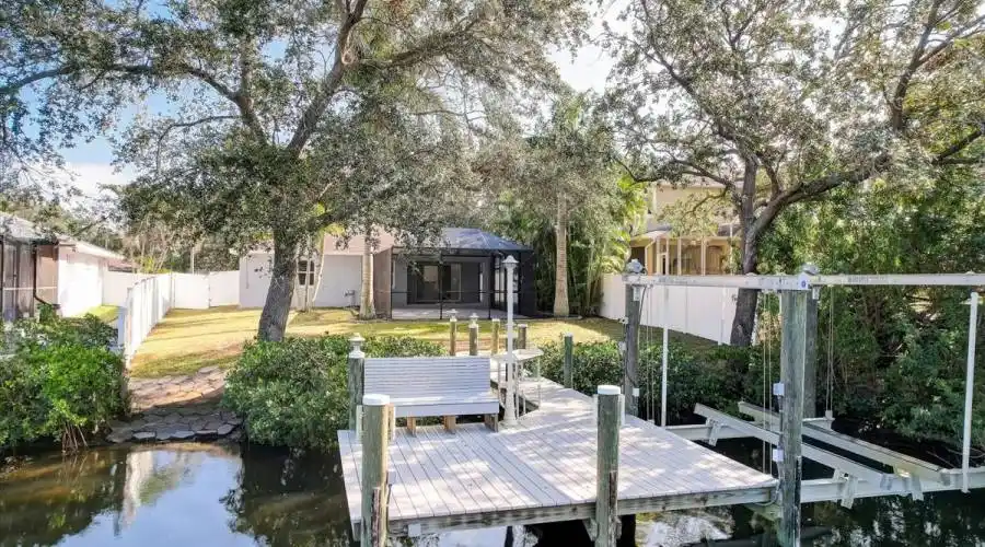 724 Hubbel Rd, Florida 34208, United States, 4 Bedrooms Bedrooms, 6 Rooms Rooms,2 BathroomsBathrooms,Residential,For Sale,Hubbel,1191769