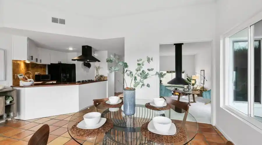 16611 Edgewater Ln, Huntington Beach, California 92649, United States, 2 Bedrooms Bedrooms, 6 Rooms Rooms,2 BathroomsBathrooms,Single family home,For Sale,Edgewater,1,1193082