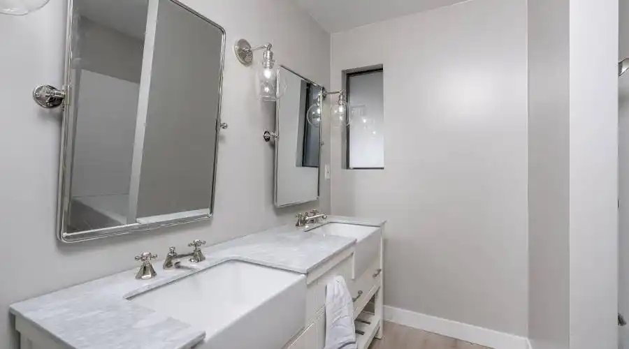 3034 N 49th CT, Phoenix, Arizona 85018, United States, 4 Bedrooms Bedrooms, 3 Rooms Rooms,4 BathroomsBathrooms,Residential,For Sale,N 49th CT ,1195492