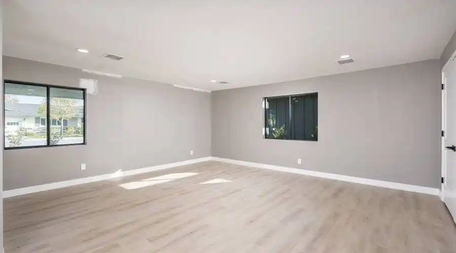 3034 N 49th CT, Phoenix, Arizona 85018, United States, 4 Bedrooms Bedrooms, 3 Rooms Rooms,4 BathroomsBathrooms,Residential,For Sale,N 49th CT ,1195492