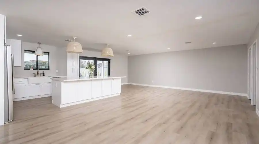 3034 N 49th CT, Phoenix, Arizona 85018, United States, 4 Bedrooms Bedrooms, 3 Rooms Rooms,4 BathroomsBathrooms,Residential,For Sale,N 49th CT ,1195492