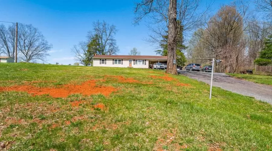 7198 Opal Road, Warrenton, Virginia, 20186, United States, ,Residential,For Sale,7198 opal RD,1196776
