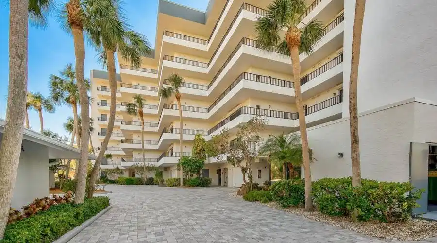 8600 Midnight Pass Rd, Florida, United States, 3 Bedrooms Bedrooms, 5 Rooms Rooms,4 BathroomsBathrooms,Condo,For Sale,Midnight Pass,202,1199868
