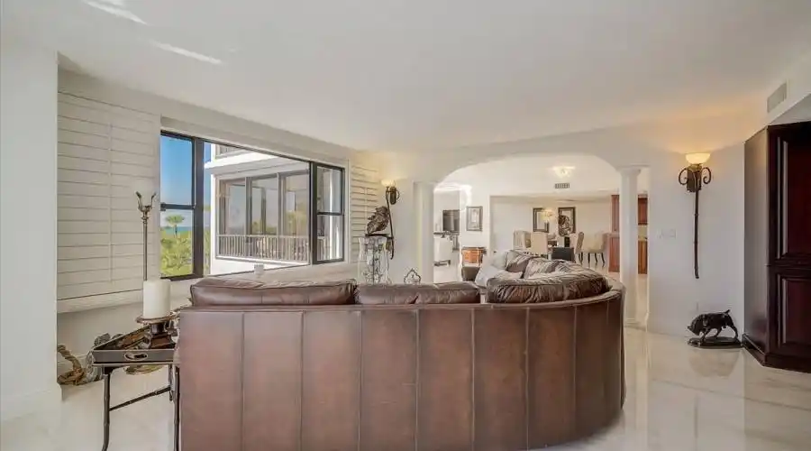 8600 Midnight Pass Rd, Florida, United States, 3 Bedrooms Bedrooms, 5 Rooms Rooms,4 BathroomsBathrooms,Condo,For Sale,Midnight Pass,202,1199868