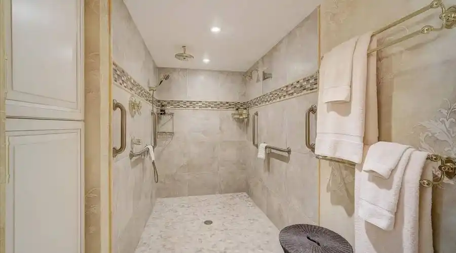 8600 Midnight Pass Rd, Florida, United States, 3 Bedrooms Bedrooms, 5 Rooms Rooms,4 BathroomsBathrooms,Condo,For Sale,Midnight Pass,202,1199868