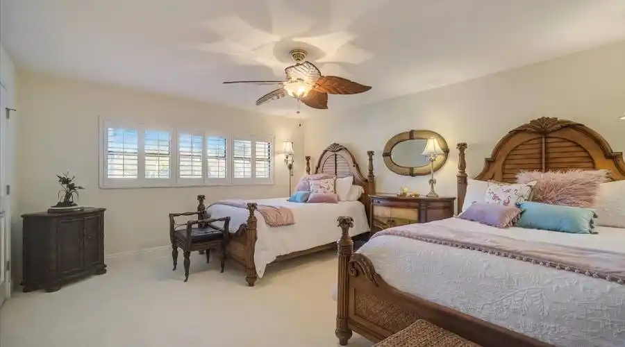 8600 Midnight Pass Rd, Florida, United States, 3 Bedrooms Bedrooms, 5 Rooms Rooms,4 BathroomsBathrooms,Condo,For Sale,Midnight Pass,202,1199868