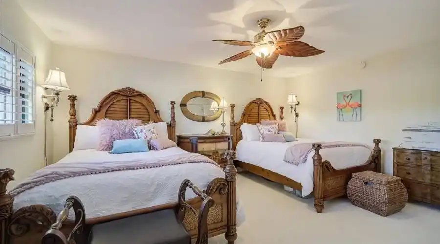 8600 Midnight Pass Rd, Florida, United States, 3 Bedrooms Bedrooms, 5 Rooms Rooms,4 BathroomsBathrooms,Condo,For Sale,Midnight Pass,202,1199868