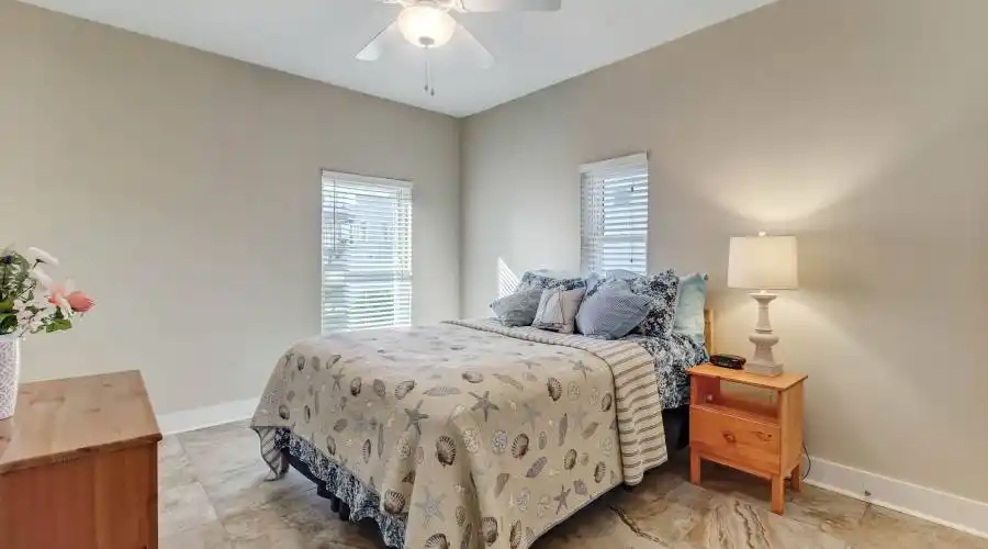 Second floor guest room