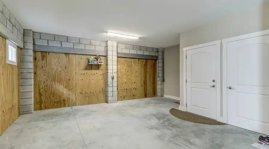 Breakaway walls