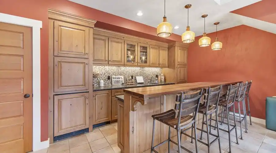 67 Hidden Village Rd, West Tisbury, Massachusetts, United States, 7 Bedrooms Bedrooms, ,5.5 BathroomsBathrooms,Residential,For Sale,67 Hidden Village Rd,1244725