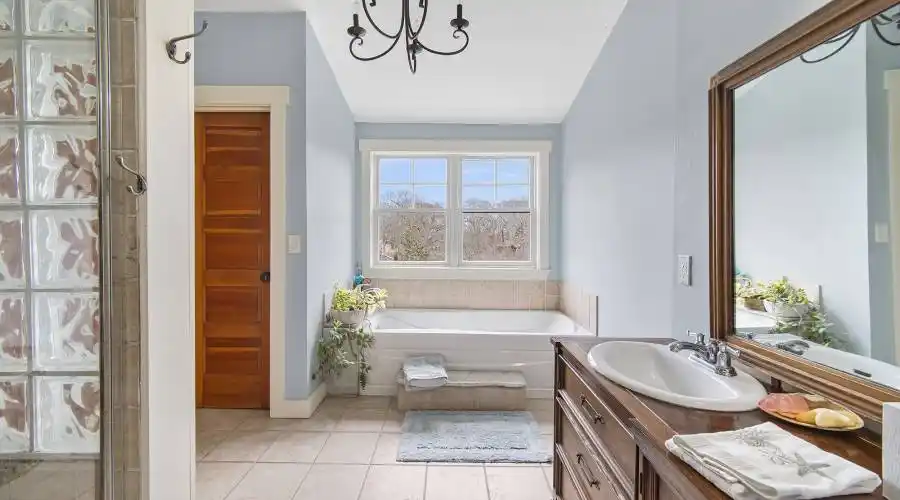 67 Hidden Village Rd, West Tisbury, Massachusetts, United States, 7 Bedrooms Bedrooms, ,5.5 BathroomsBathrooms,Residential,For Sale,67 Hidden Village Rd,1244725