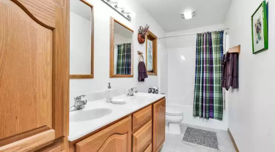 2055 Aspen Hills Road, Spearfish, South Dakota, 57783, United States, 4 Bedrooms Bedrooms, ,3 BathroomsBathrooms,Residential,For Sale,2055 Aspen Hills Road,1259820