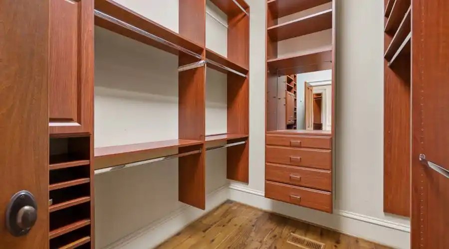 7712 harps mill RD, Raleigh, North Carolina 27615, United States, 6 Bedrooms Bedrooms, 16 Rooms Rooms,6 BathroomsBathrooms,Residential,For Sale,harps mill RD,1274847