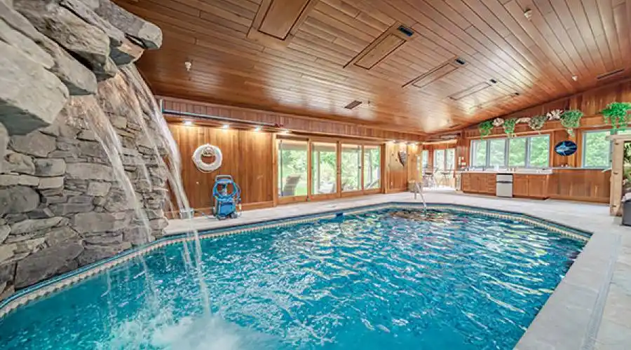 1051 Modock Rd, Trade, Tennessee 37691, United States, ,Residential,For Sale,1051 Modock Rd,1276014