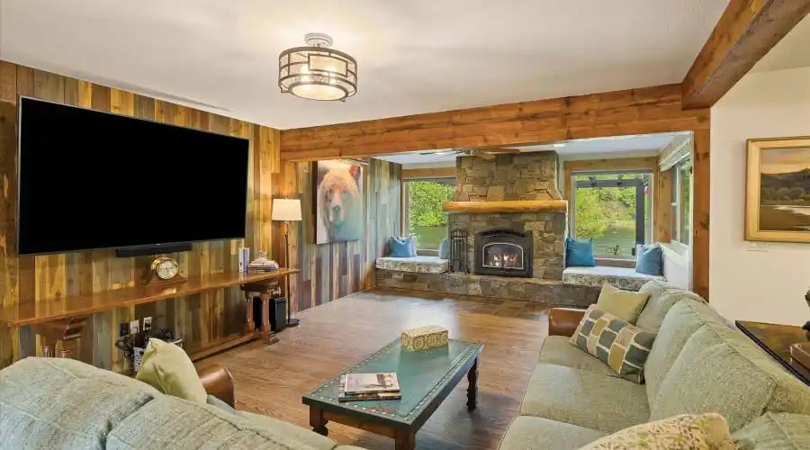 12068 Rippling Waters Rd, Bigfork, Montana 59911, United States, 5 Bedrooms Bedrooms, ,4.5 BathroomsBathrooms,Residential,For Sale,12068 Rippling Waters Rd,1277440