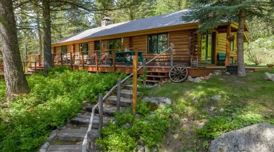 5725 N Fish Creek Rd, Wilson, Wyoming 83014, United States, 2 Bedrooms Bedrooms, 7 Rooms Rooms,2 BathroomsBathrooms,Residential,For Sale,N Fish Creek Rd,1277907