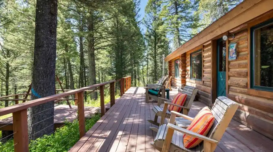 5725 N Fish Creek Rd, Wilson, Wyoming 83014, United States, 2 Bedrooms Bedrooms, 7 Rooms Rooms,2 BathroomsBathrooms,Residential,For Sale,N Fish Creek Rd,1277907