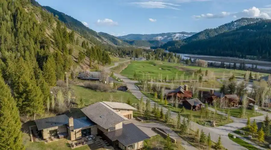 14750 s wagon RD, Jackson, Wyoming 83014, United States, 5 Bedrooms Bedrooms, 22 Rooms Rooms,7 BathroomsBathrooms,Residential,For Sale,s wagon RD,1277979