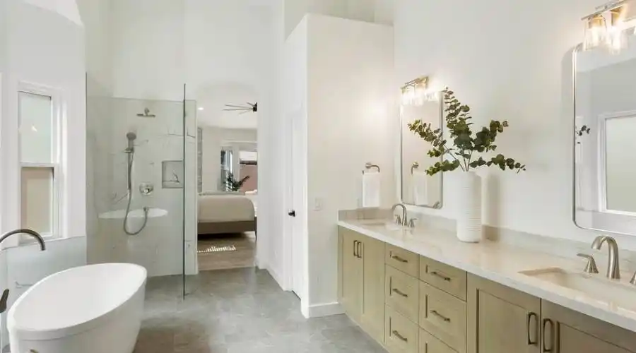 8625 E DAHLIA DR, Scottsdale, Arizona 85260, United States, 4 Bedrooms Bedrooms, ,3 BathroomsBathrooms,Residential,For Sale,1278374