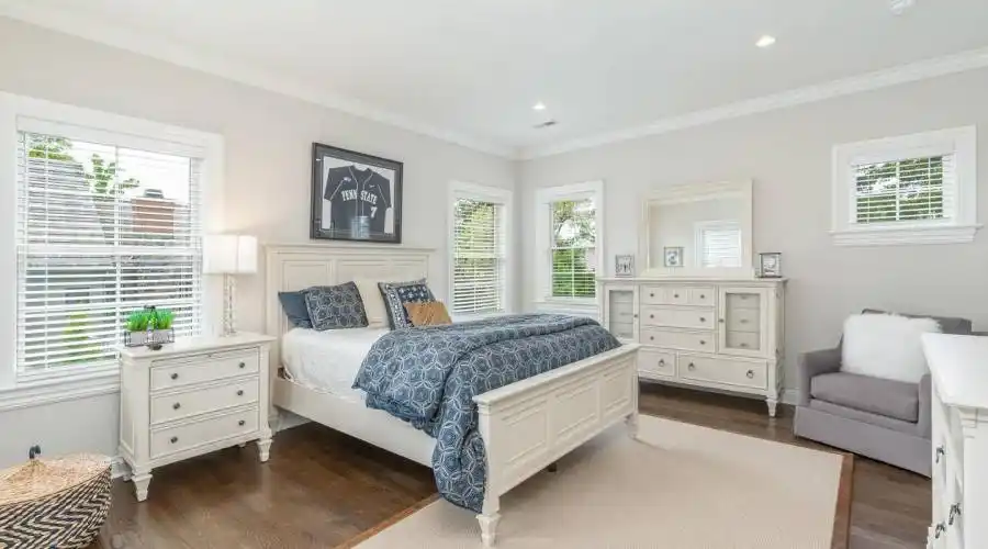 14 Valley View Rd, Philadelphia, Pennsylvania, 19118, United States, 6 Bedrooms Bedrooms, 12 Rooms Rooms,6 BathroomsBathrooms,Residential,For Sale,Valley View,1279143