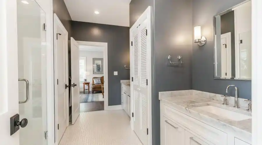 14 Valley View Rd, Philadelphia, Pennsylvania, 19118, United States, 6 Bedrooms Bedrooms, 12 Rooms Rooms,6 BathroomsBathrooms,Residential,For Sale,Valley View,1279143