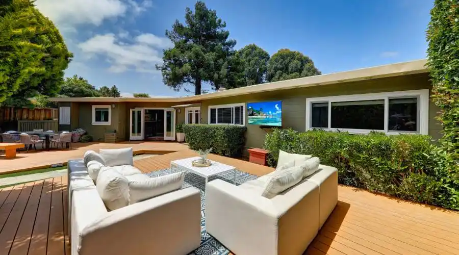 8 Felipa Ct, Tiburon, California 94920, United States, 6 Bedrooms Bedrooms, ,3.5 BathroomsBathrooms,Residential,For Sale,8 Felipa Ct,1280881