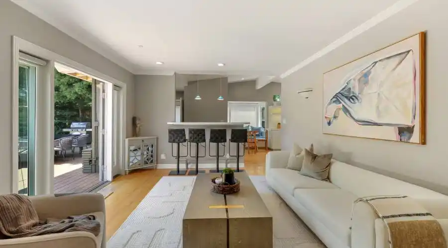 8 Felipa Ct, Tiburon, California 94920, United States, 6 Bedrooms Bedrooms, ,3.5 BathroomsBathrooms,Residential,For Sale,8 Felipa Ct,1280881