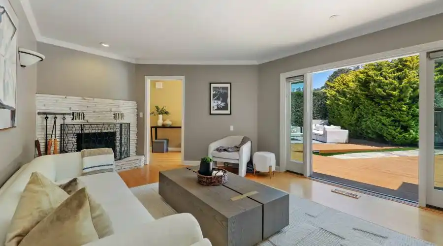 8 Felipa Ct, Tiburon, California 94920, United States, 6 Bedrooms Bedrooms, ,3.5 BathroomsBathrooms,Residential,For Sale,8 Felipa Ct,1280881
