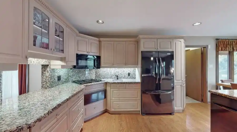 20 Arthur Hall Drive, Sharon, Ontario, Canada, 4 Bedrooms Bedrooms, 9 Rooms Rooms,3 BathroomsBathrooms,Single family home,For Sale,Arthur Hall,1290075