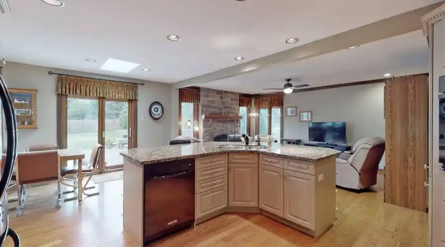 20 Arthur Hall Drive, Sharon, Ontario, Canada, 4 Bedrooms Bedrooms, 9 Rooms Rooms,3 BathroomsBathrooms,Single family home,For Sale,Arthur Hall,1290075