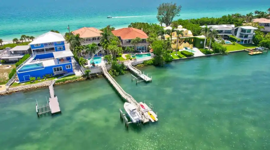 1704 Casey Key Rd, Florida 34275, United States, 3 Bedrooms Bedrooms, 5 Rooms Rooms,4 BathroomsBathrooms,Residential,For Sale,Casey Key,1302261