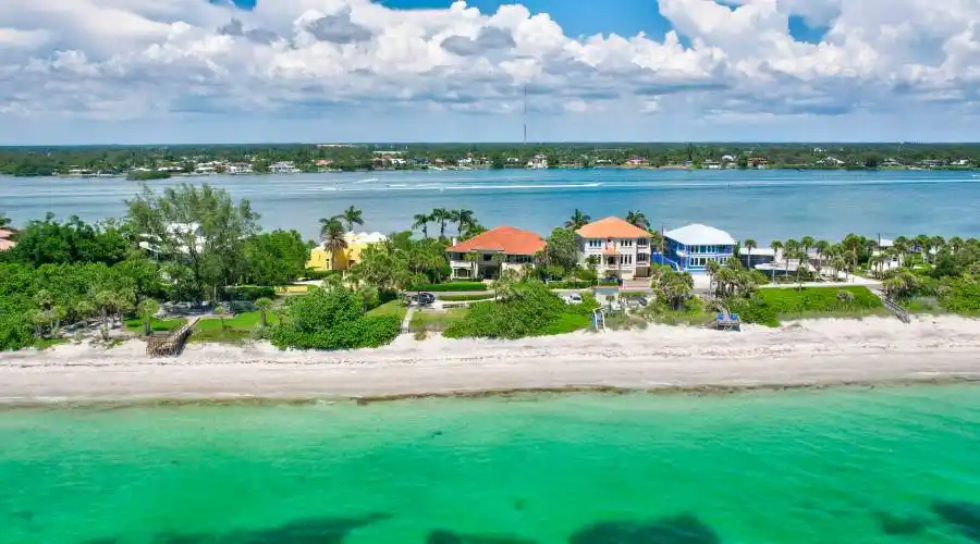 1704 Casey Key Rd, Florida 34275, United States, 3 Bedrooms Bedrooms, 5 Rooms Rooms,4 BathroomsBathrooms,Residential,For Sale,Casey Key,1302261