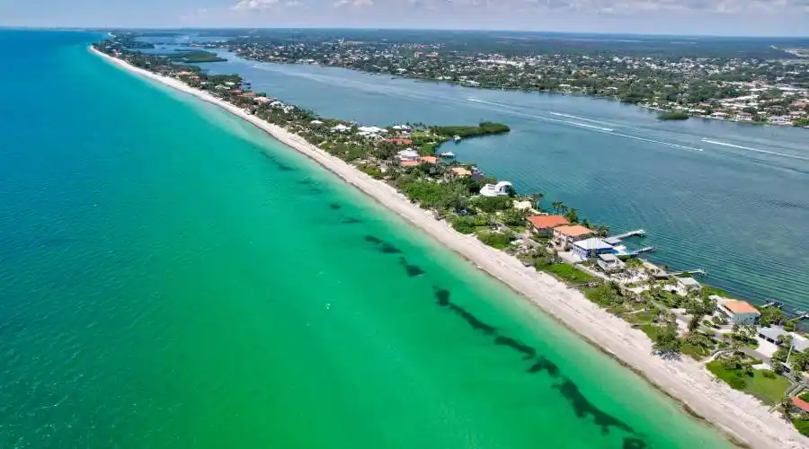 1704 Casey Key Rd, Florida 34275, United States, 3 Bedrooms Bedrooms, 5 Rooms Rooms,4 BathroomsBathrooms,Residential,For Sale,Casey Key,1302261