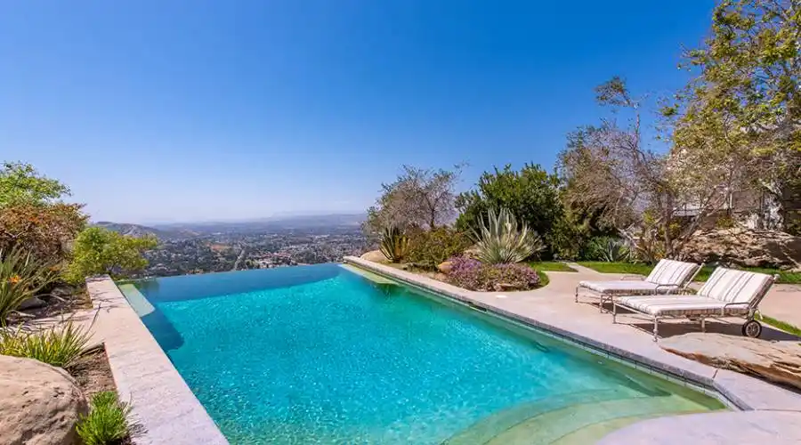 1073 Box Canyon Rd, SIMI VALLEY, California 93063, United States, 5 Bedrooms Bedrooms, 8 Rooms Rooms,9 BathroomsBathrooms,Residential,For Sale,Box Canyon,1310400