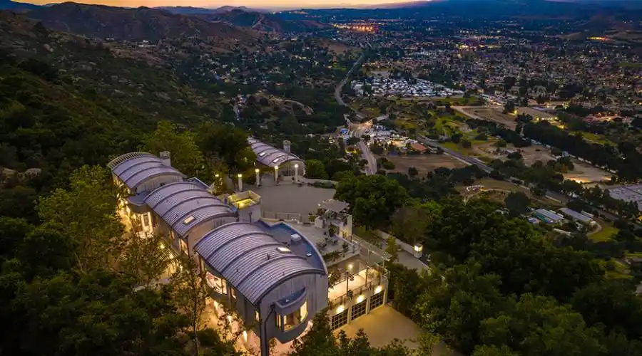 1073 Box Canyon Rd, SIMI VALLEY, California 93063, United States, 5 Bedrooms Bedrooms, 8 Rooms Rooms,9 BathroomsBathrooms,Residential,For Sale,Box Canyon,1310400