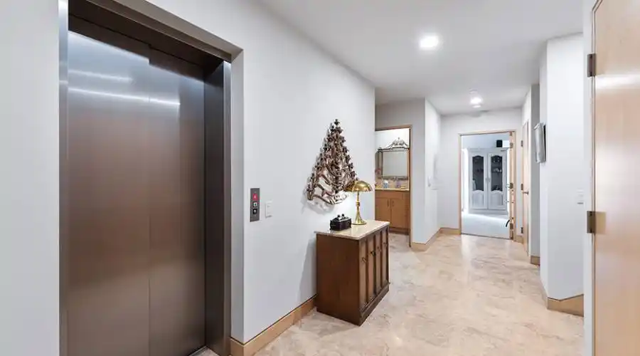 1073 Box Canyon Rd, SIMI VALLEY, California 93063, United States, 5 Bedrooms Bedrooms, 8 Rooms Rooms,9 BathroomsBathrooms,Residential,For Sale,Box Canyon,1310400