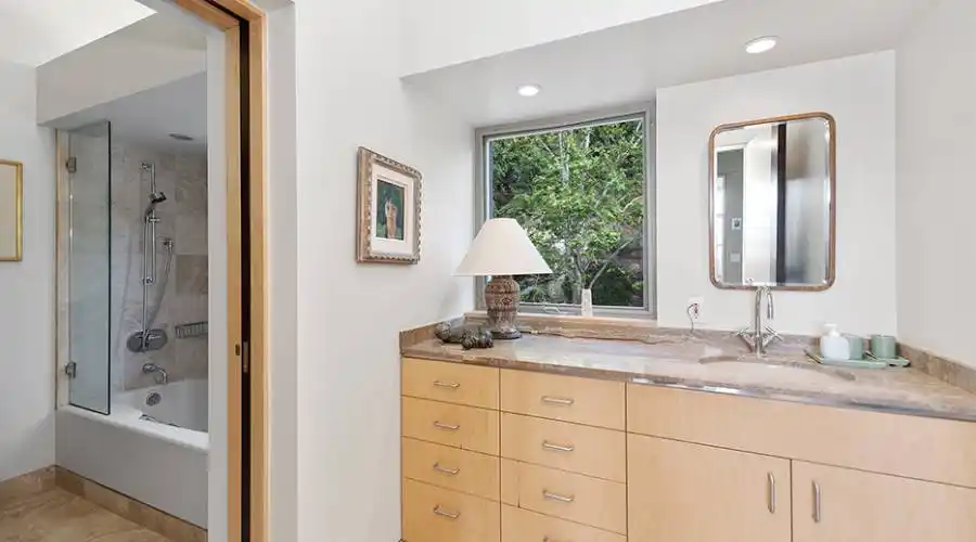 1073 Box Canyon Rd, SIMI VALLEY, California 93063, United States, 5 Bedrooms Bedrooms, 8 Rooms Rooms,9 BathroomsBathrooms,Residential,For Sale,Box Canyon,1310400