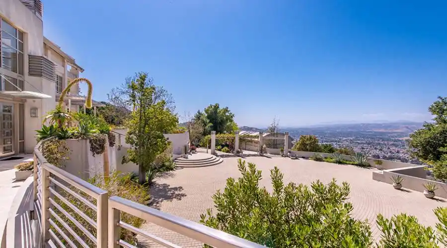 1073 Box Canyon Rd, SIMI VALLEY, California 93063, United States, 5 Bedrooms Bedrooms, 8 Rooms Rooms,9 BathroomsBathrooms,Residential,For Sale,Box Canyon,1310400